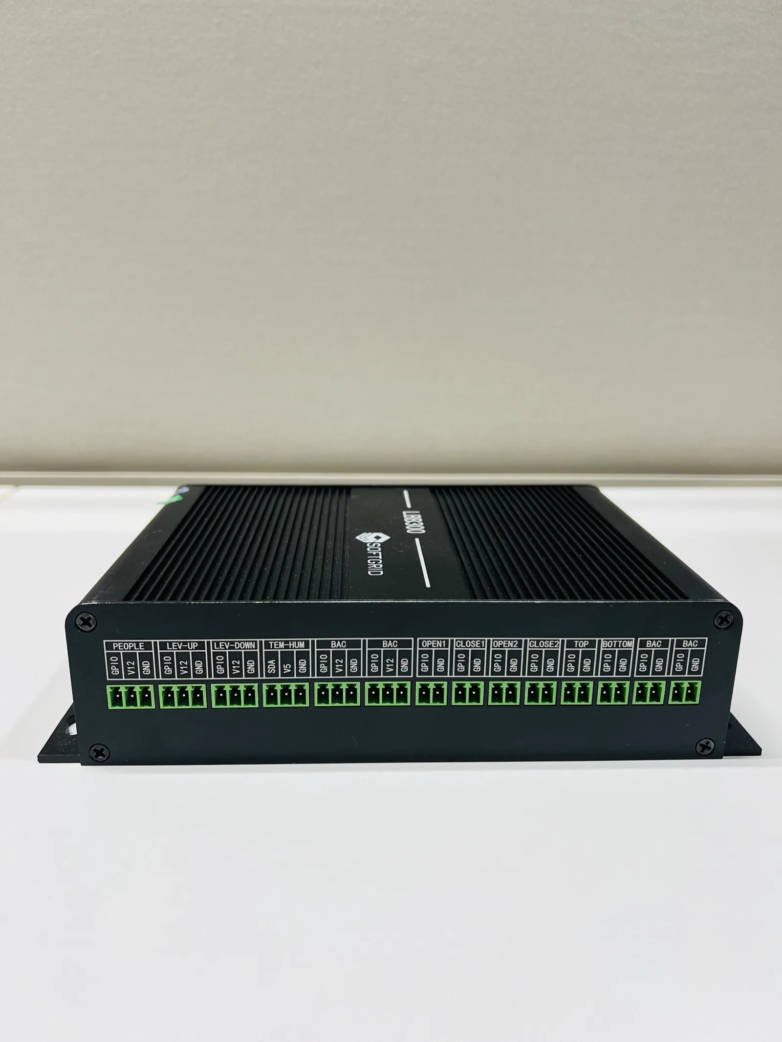 LBB Lift BlackBox — LBB300 — Terminal Connectors